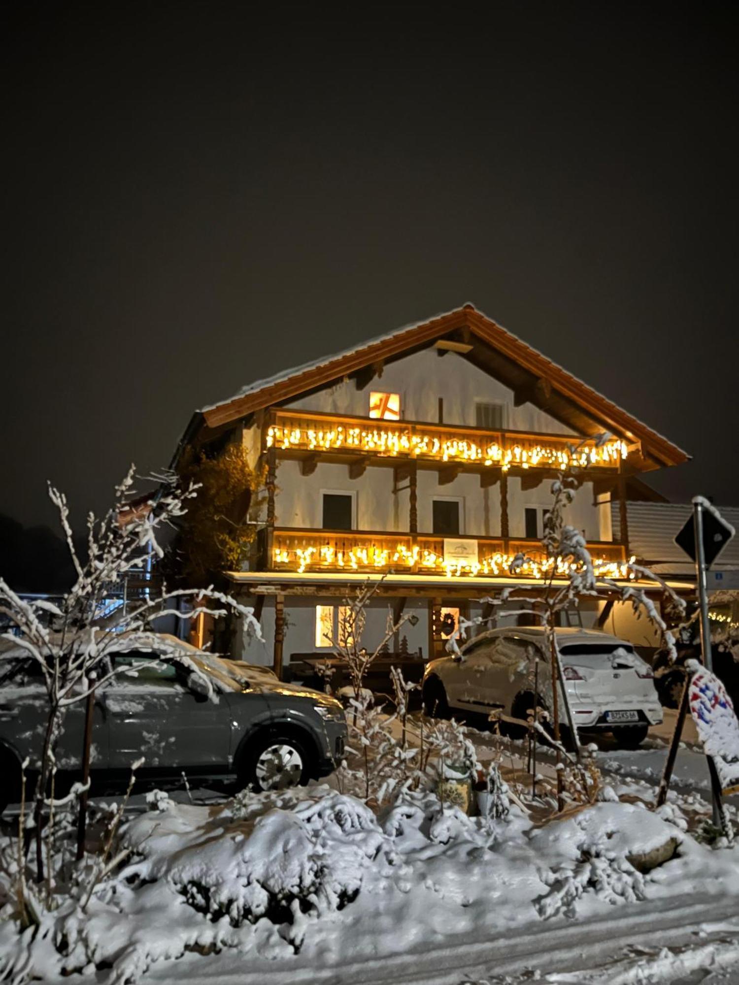 Ihre Ferienwohnung Bayrisch Mehr... Гштадт-ам-Кимзее Экстерьер фото